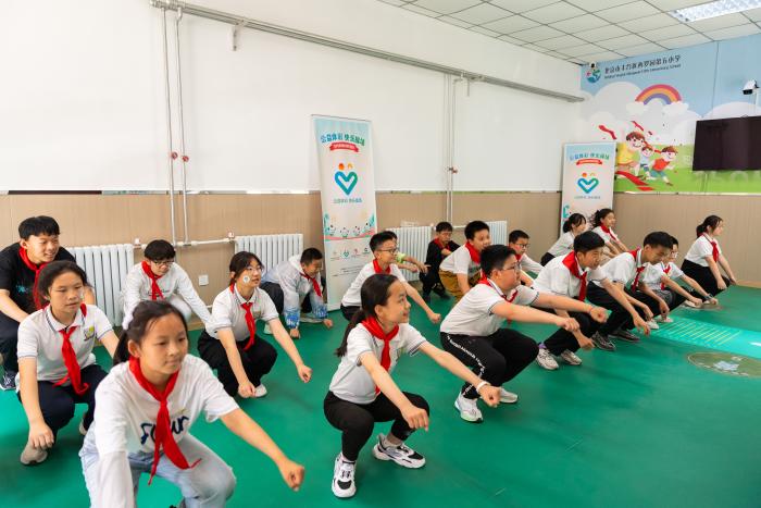 公益体彩快乐操场·健康进校园：以科技+健康实