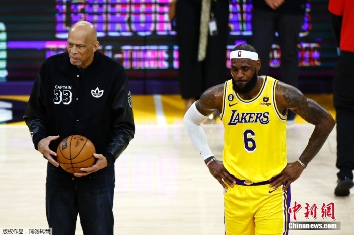 数字之夜：詹姆斯凭后仰跳投突破38388分，成为