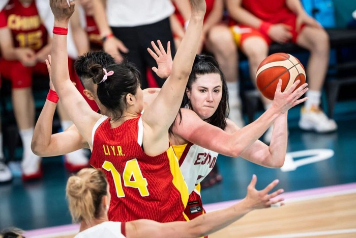 归化浪潮重塑女篮国际格局：美籍球员主导赛区