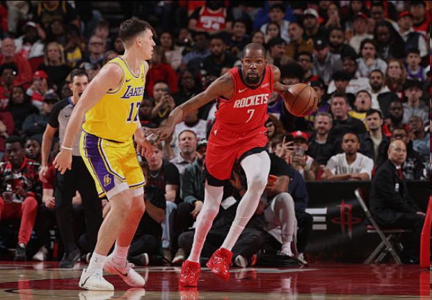 湖人逆转火箭杜兰特失误成关键 战术调整助卡位