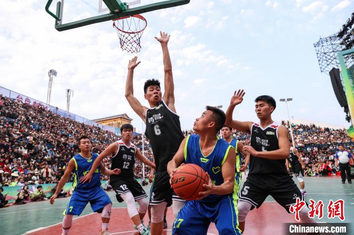 贵州省台江县台盘村村BA球王争霸赛贵州赛区首轮