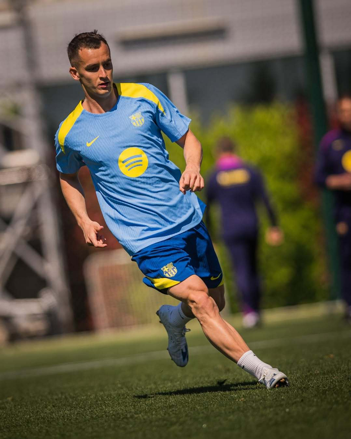 巴萨欧冠备战首日训练曝光 球员状态引关注